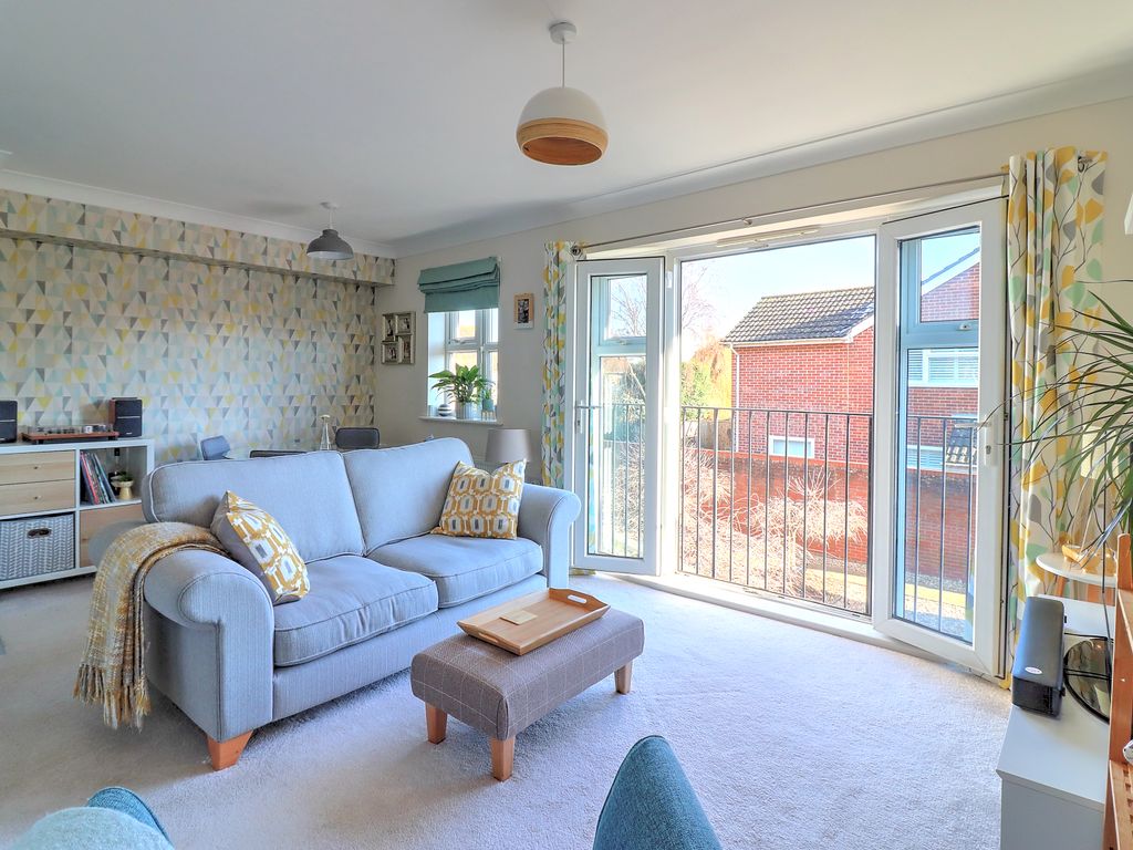 2 bed for sale in Guildford Close, Southbourne, Emsworth