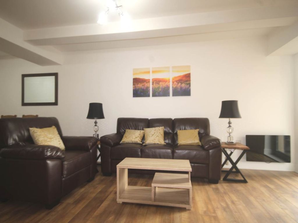 1 bed flat to rent in Woolston Warehouse, Grattan Road, Bradford BD1