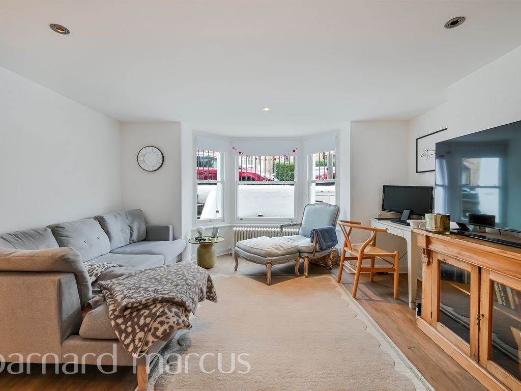 1 bed flat for sale in Haldon Road, London SW18, £450,000 Zoopla