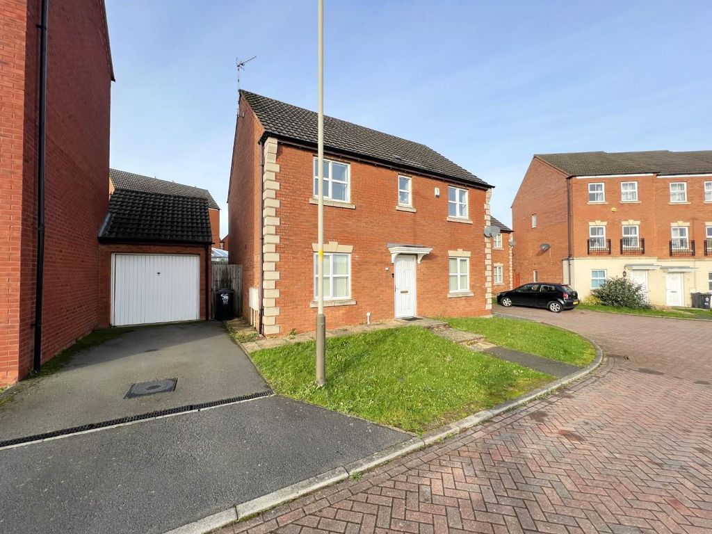 4 bed detached house for sale in Heritage Way, Hamilton, Leicester LE5, £395,000 Zoopla