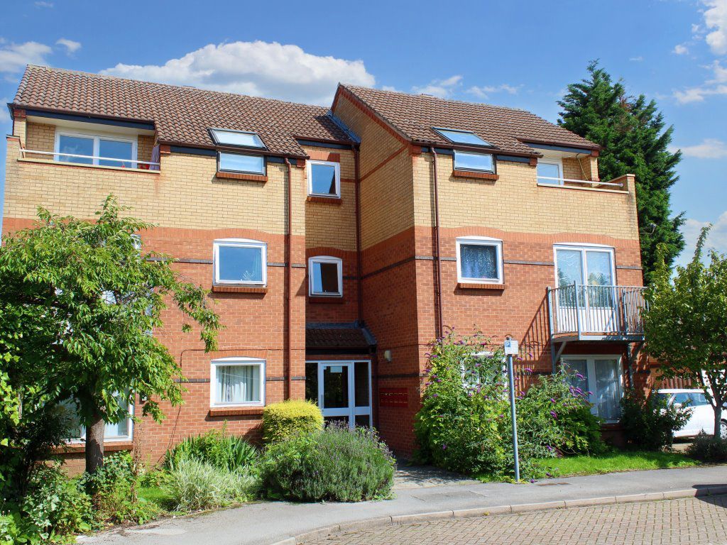 2 bed flat to rent in Tonnelier Road, Dunkirk, Nottingham NG7 Zoopla