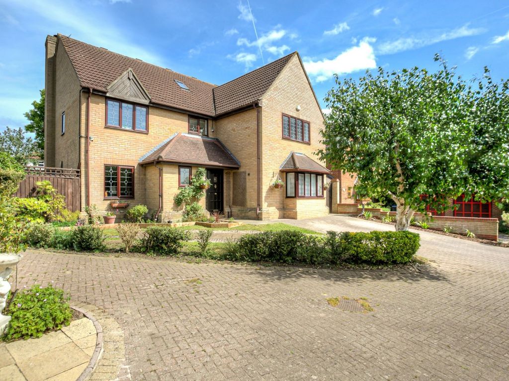 7 bed detached house for sale in Wraglings, Beldams Lane,