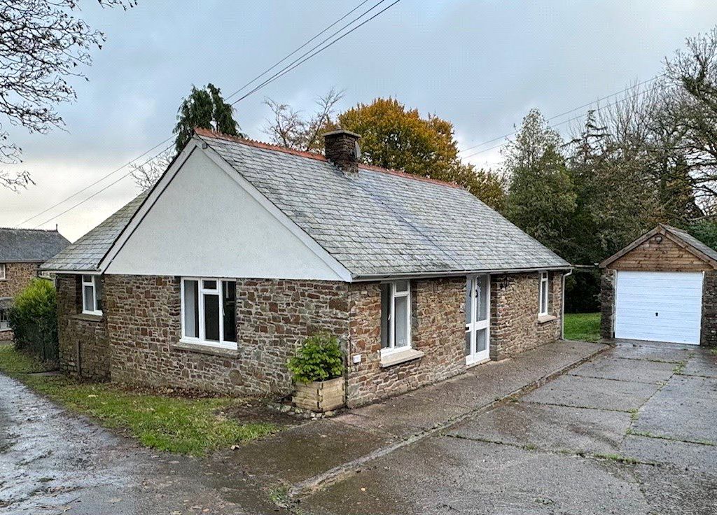 2 bed bungalow for sale in Thornbury, Holsworthy EX22, £385,000 Zoopla