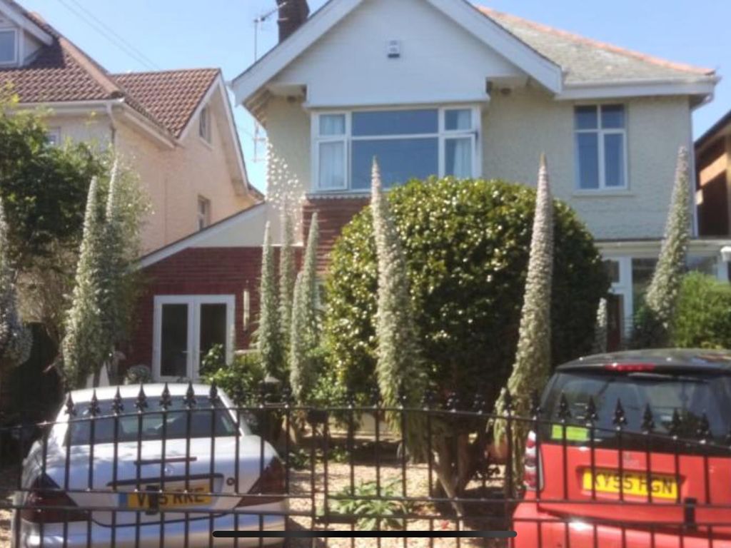 2 bed flat to rent in Kings Park Road, Bournemouth BH7 Zoopla