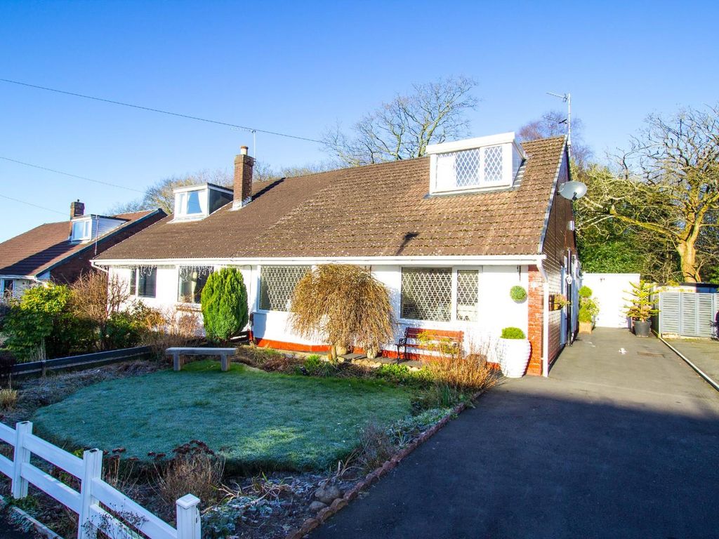 3 bed semidetached house for sale in Kingsway, Lower Darwen, Darwen