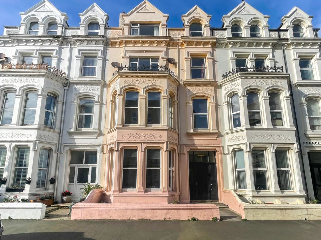 3 bed flat to rent in Apt. 3 Iris House, North Shore Road, Ramsey IM8