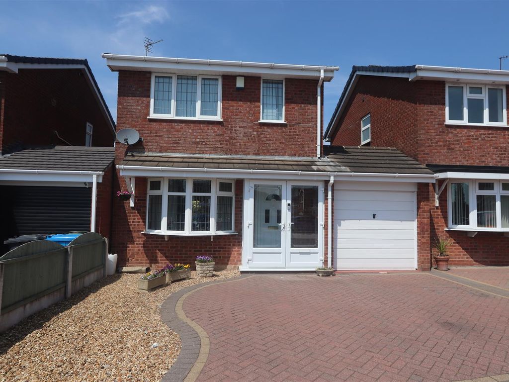 3 bed linkdetached house for sale in Rosewood Gardens, Essington