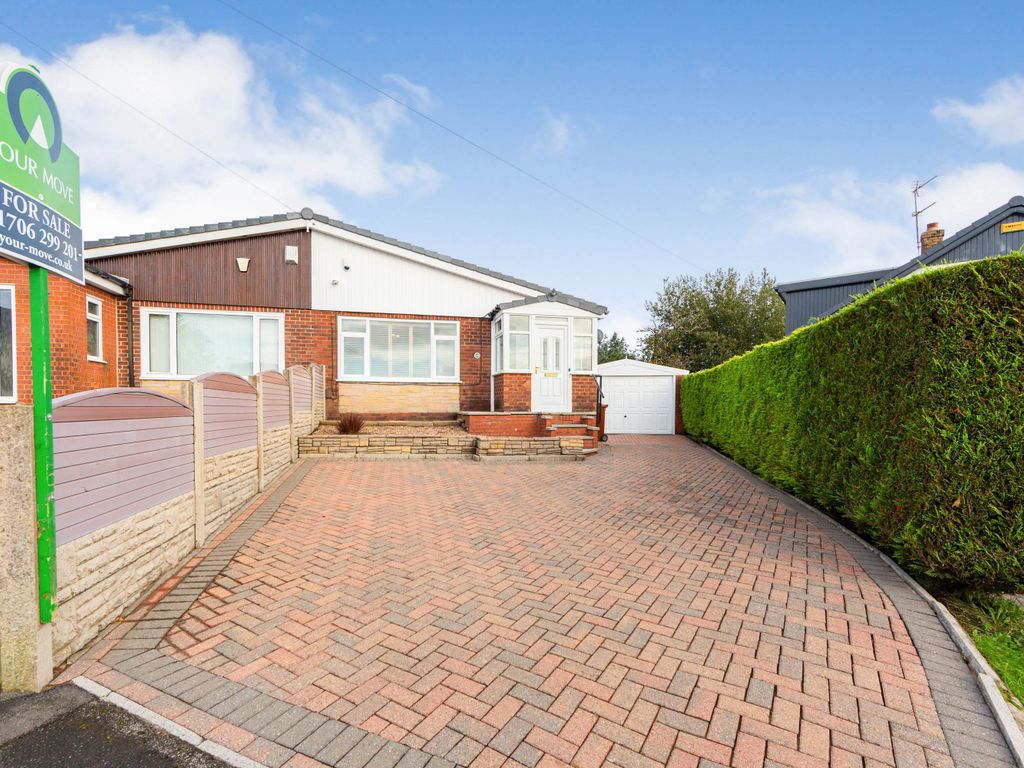 3 bed bungalow for sale in Denbigh Drive, Shaw, Oldham, Greater