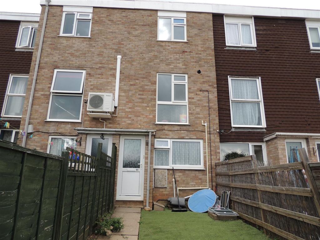 2 bed to rent in Malvern Drive, Warmley, Bristol BS30, £995