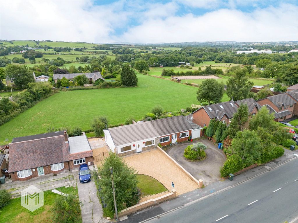3 bed bungalow for sale in Bolton Road, Anderton, Chorley, Lancashire