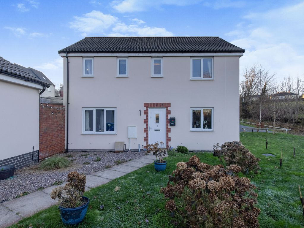 3 bed detached house for sale in Feldspar Close, Liskeard, Cornwall