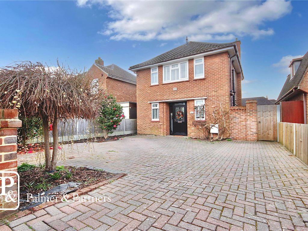 3 bed detached house for sale in Mayfield Road, Ipswich, Suffolk IP4, £