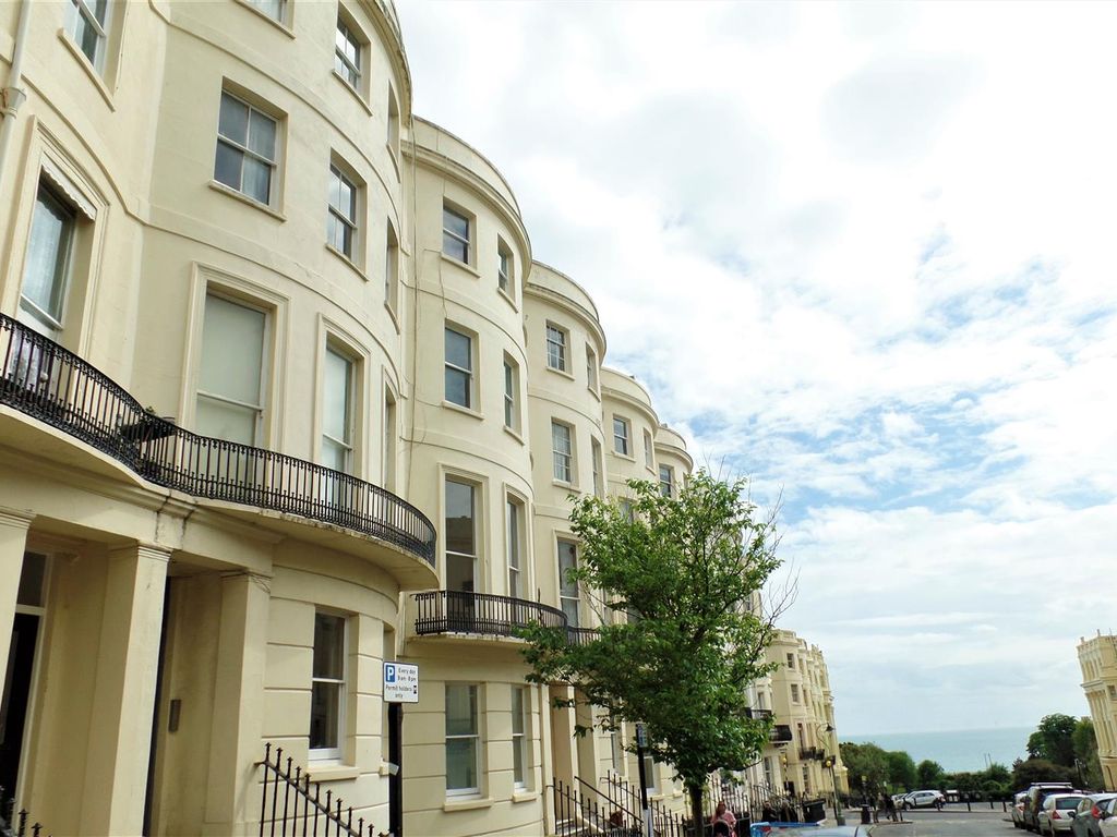 2 bed flat to rent in Brunswick Place, Hove BN3 Zoopla