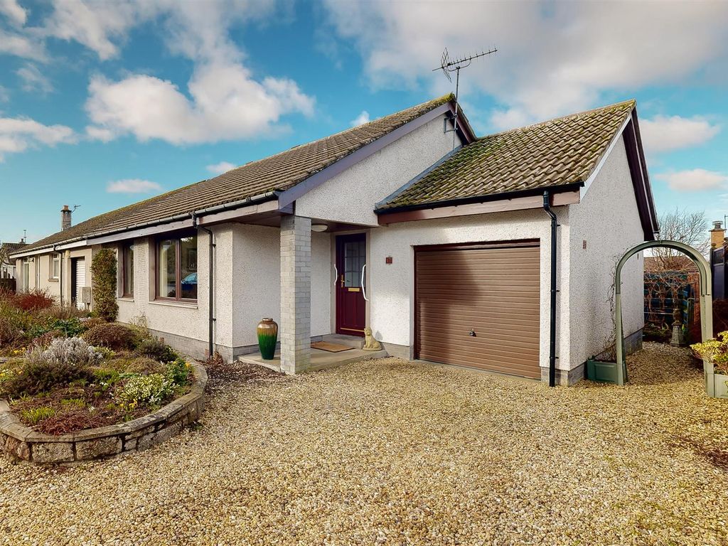 2 bed detached bungalow for sale in Drummond Avenue, Auchterarder PH3 Zoopla