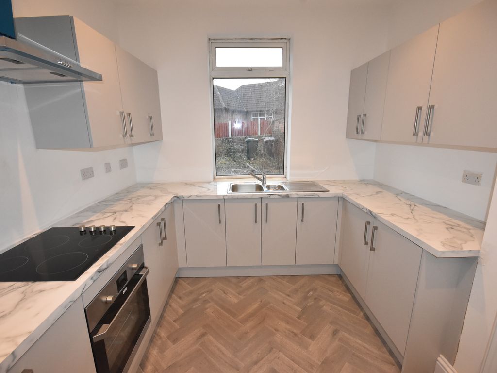 4 bed terraced house for sale in Rawmarsh Hill, Parkgate, Rotherham S62