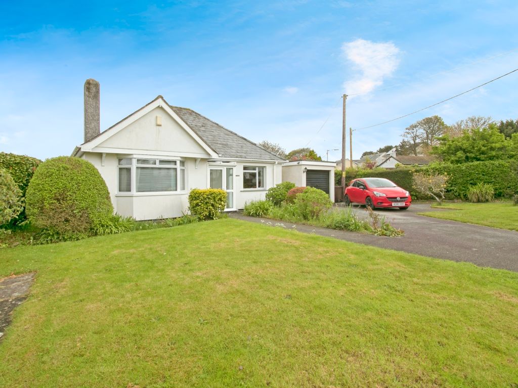 3 bed bungalow for sale in Bissoe Road, Carnon Downs, Truro, Cornwall