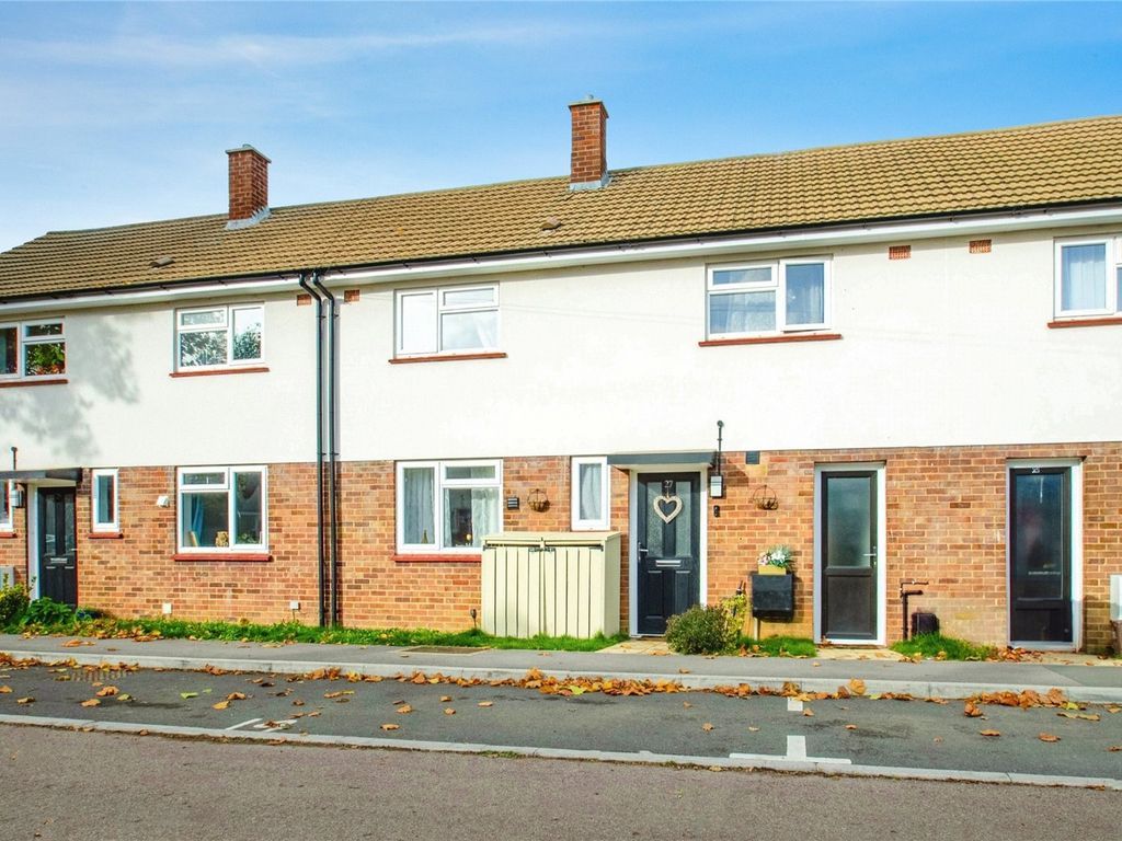 3 bed terraced house for sale in Tedder Avenue, Henlow, Bedfordshire