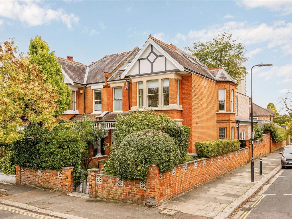 4 bed semidetached house for sale in Buxton Gardens, Acton, London W3