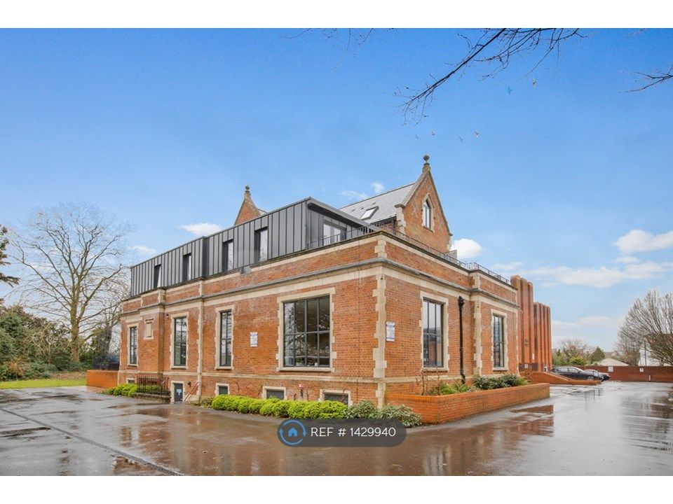 2 bed flat to rent in Elvian House, Slough SL1 Zoopla