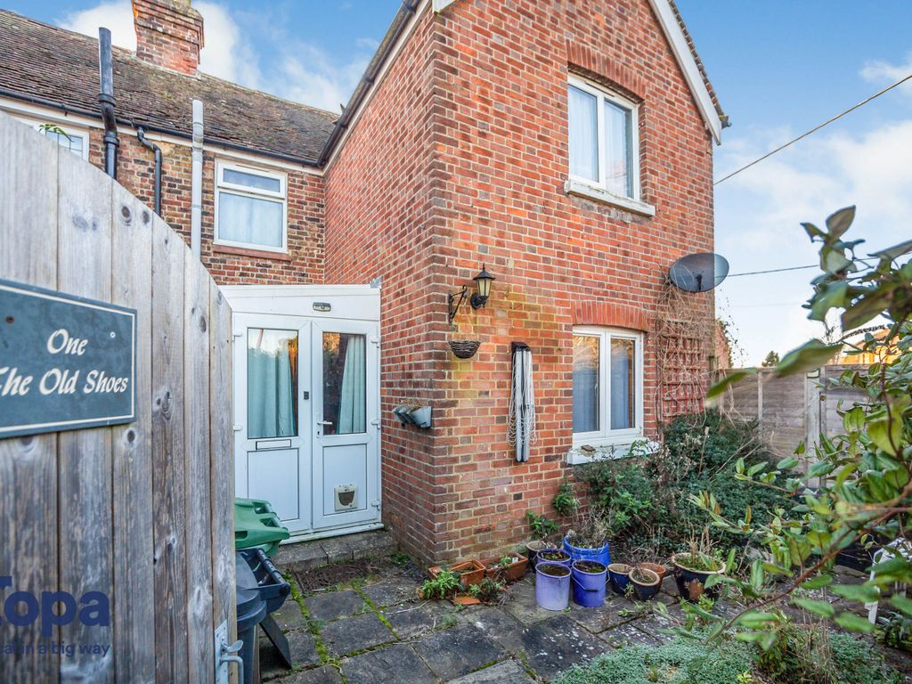 2 bed cottage for sale in Warmlake Business Estate, Maidstone Road