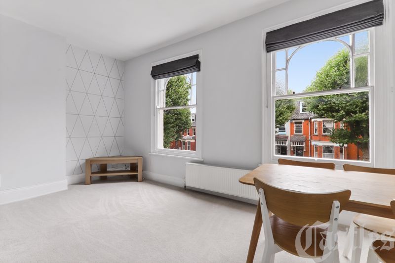 2 bed flat for sale in Stapleton Hall Road, London N4, £550,000 Zoopla