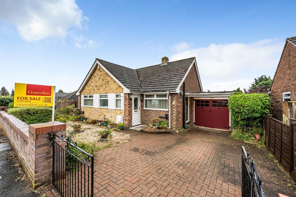 3 bed detached bungalow for sale in Newbury, Berkshire RG14 Zoopla