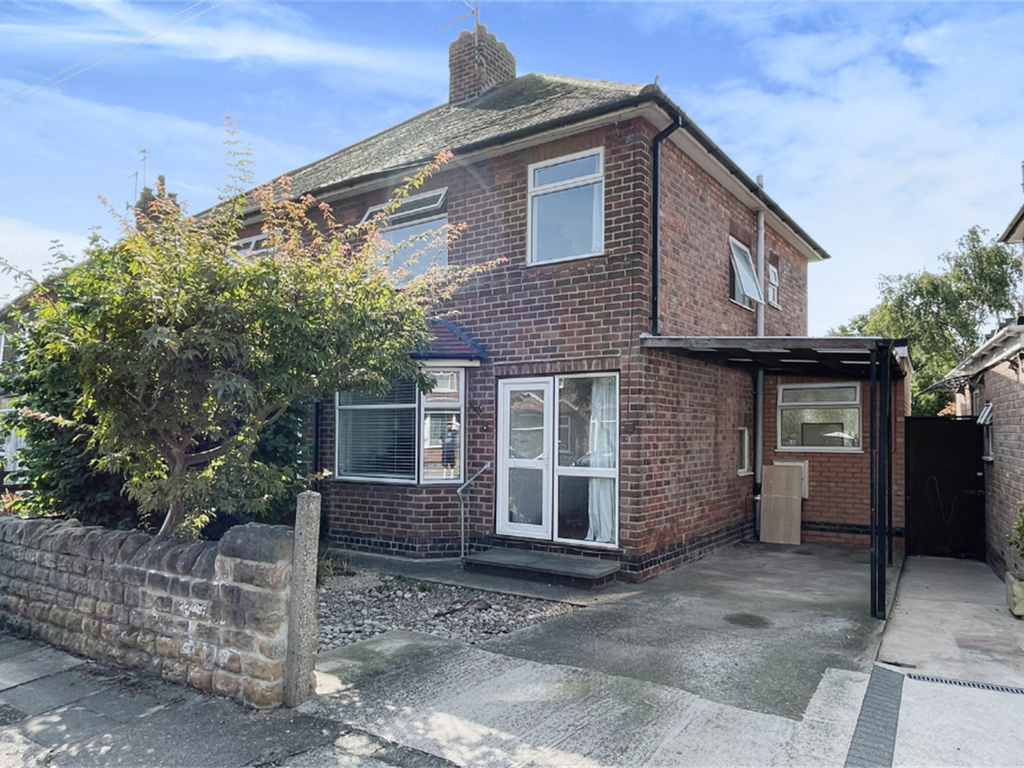 3 bed semidetached house for sale in Leyton Crescent, Beeston