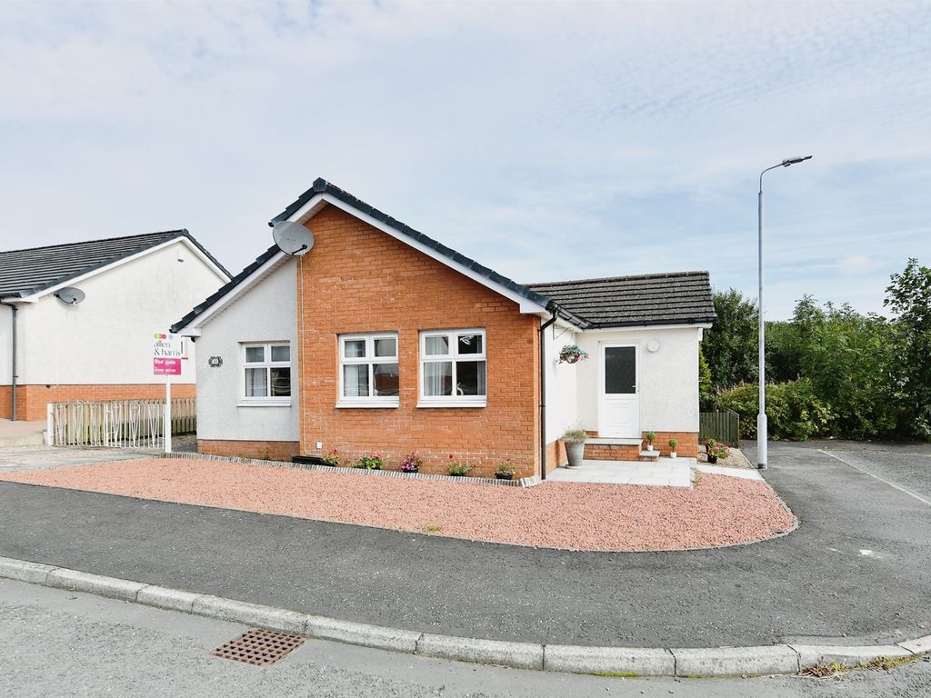 3 bed detached bungalow for sale in Highhouse View, Auchinleck, Cumnock