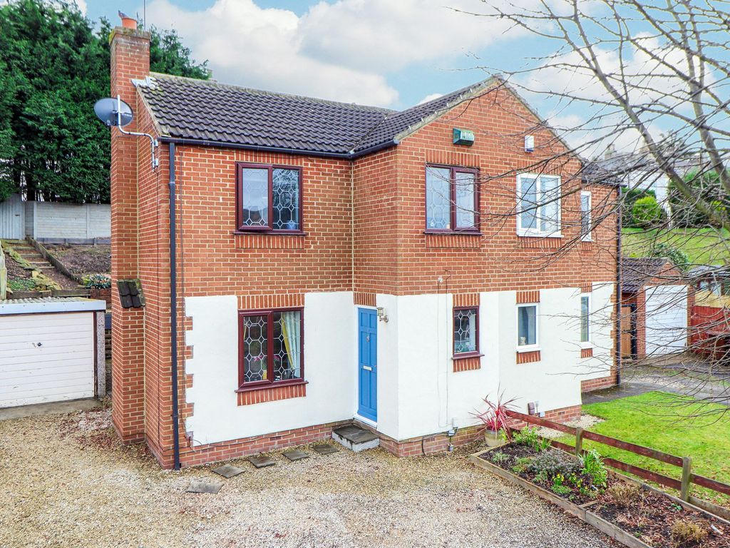 3 bed semidetached house for sale in Tarn Court, Outwood, Wakefield WF1 Zoopla