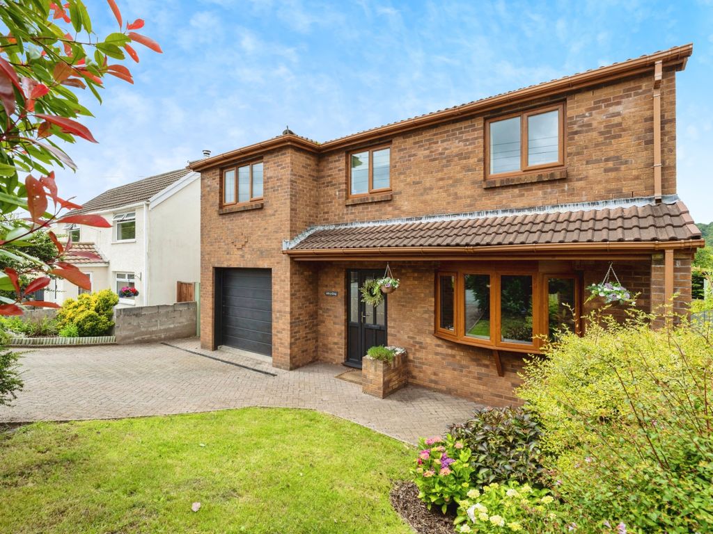 4 bed detached house for sale in Gwyn Street, Alltwen, Pontardawe
