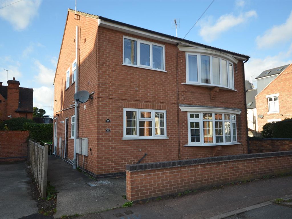 2 bed flat to rent in Lady Bay Road, Lady Bay, West Bridgford