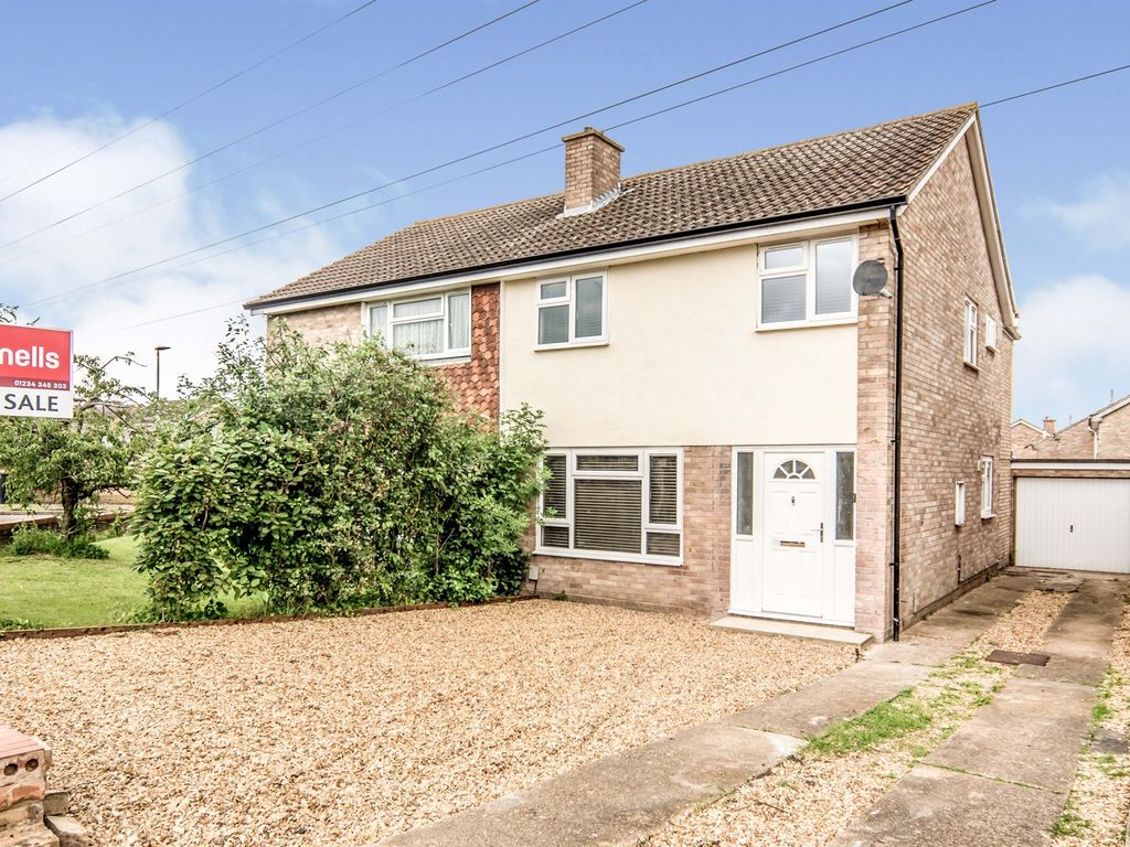 5 bed semidetached house for sale in Caister Road, Bedford MK41 Zoopla