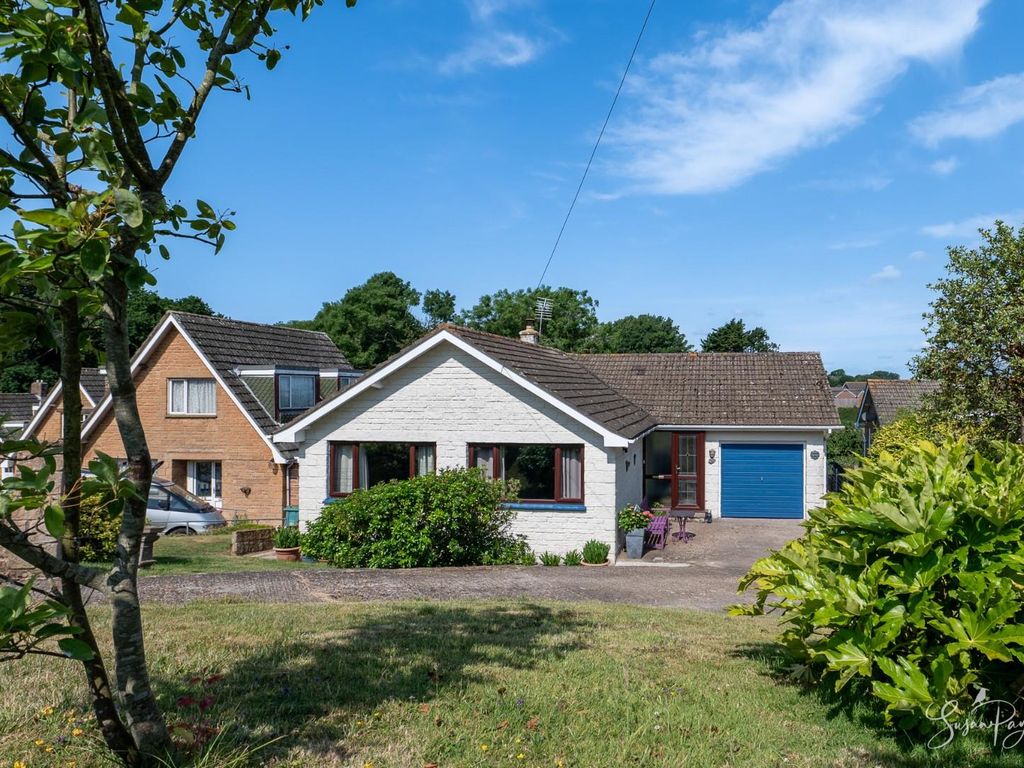 2 bed detached bungalow for sale in Yarborough Road, Wroxall, Ventnor