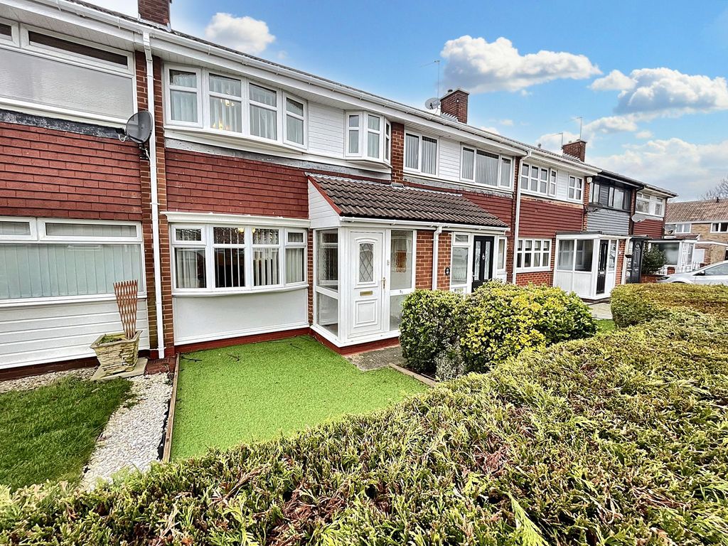 3 bed terraced house for sale in Fennel Grove, South Shields NE34, £