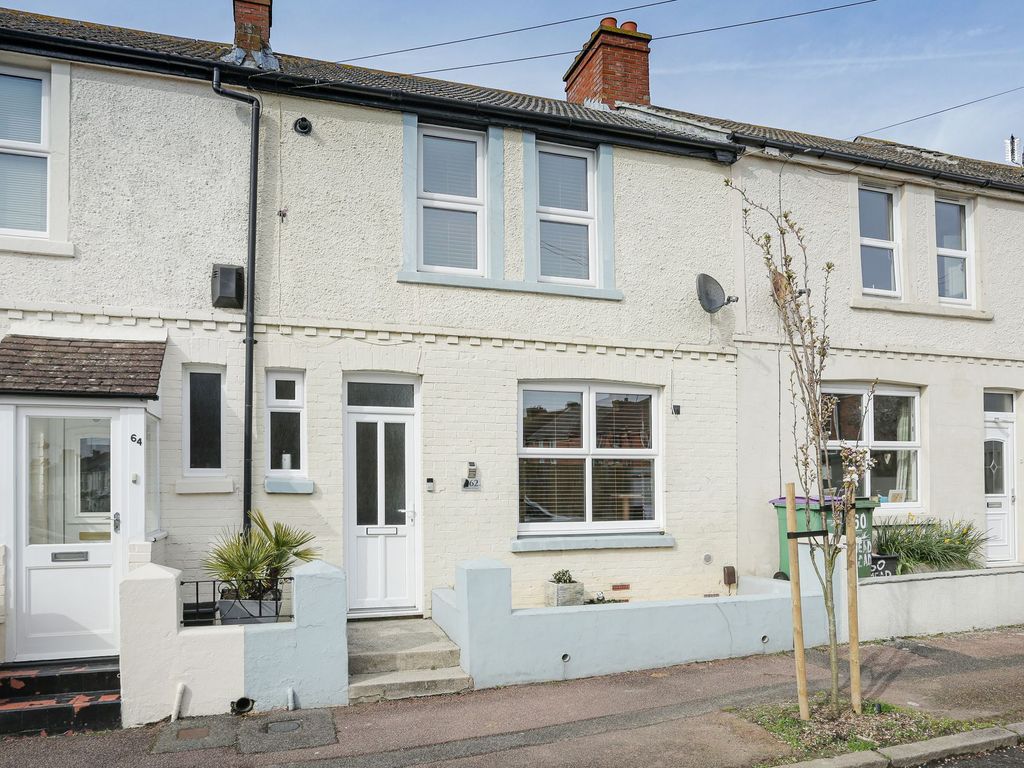 2 bed terraced house for sale in Mead Road, Folkestone CT19, £240,000