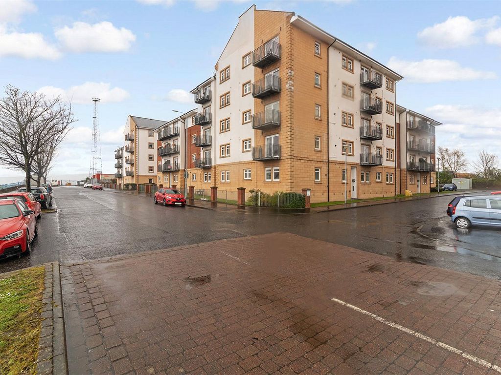 2 bed flat for sale in Campbell Street, Greenock PA16 Zoopla
