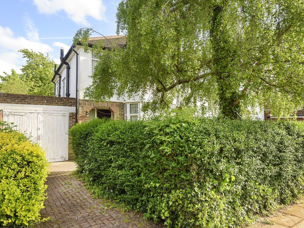 3 bed semidetached house for sale in Riverdene, Edgware, Middx HA8 Zoopla