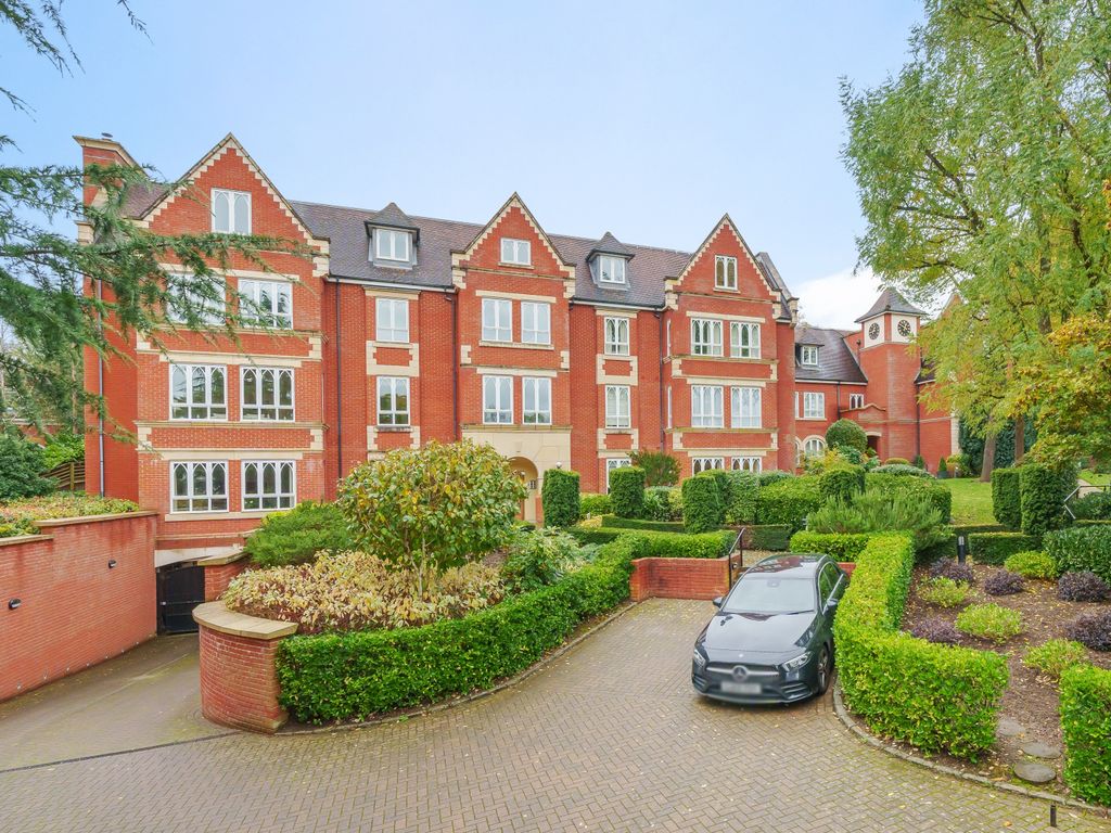 2 bed flat for sale in 14 Esher Park Avenue, Esher KT10, £1,350,000 Zoopla
