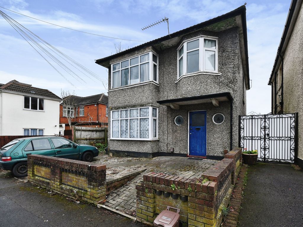 4 bed detached house for sale in Barrie Road, Bournemouth BH9 Zoopla