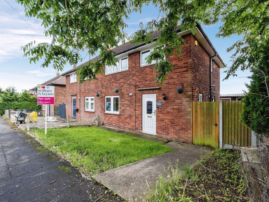 3 bed semidetached house for sale in Almond Avenue, Heighington