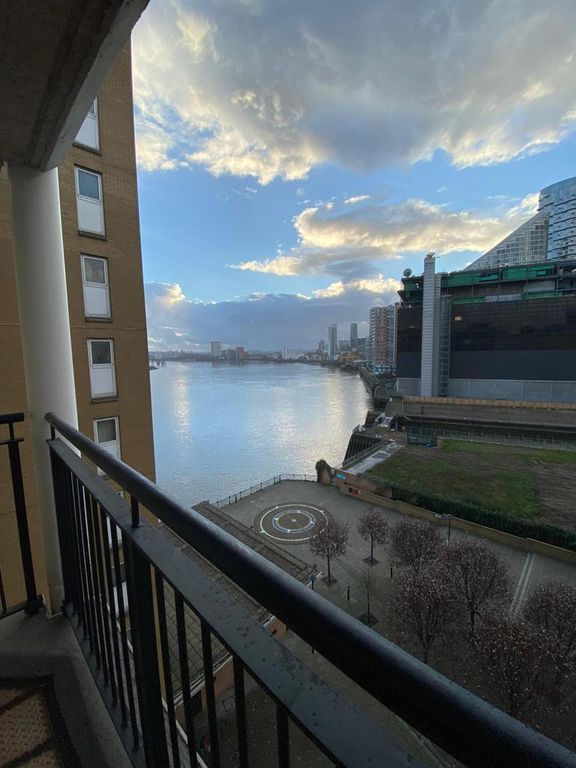 1 bed flat to rent in Studley Court, Canary Wharf, London E14 Zoopla