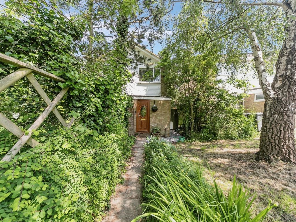 3 bed detached house for sale in Brookside Walk, Reading RG7 Zoopla