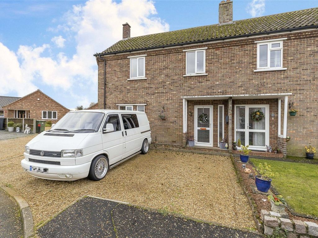 3 bed semi-detached house for sale in whitworth avenue, attleborough, norfolk nr17
