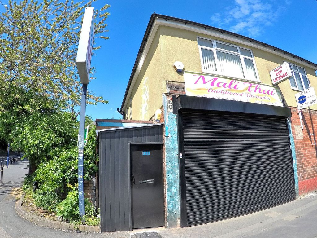 2 bed flat to rent in Flat 2 Dudley Port, Tipton DY4 Zoopla