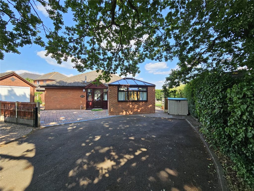 2 bed bungalow for sale in Bigbury Lane, StourportOnSevern