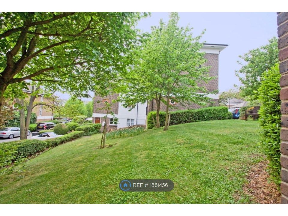 2 bed flat to rent in St Joseph's Vale, London SE3, £1,950 pcm Zoopla