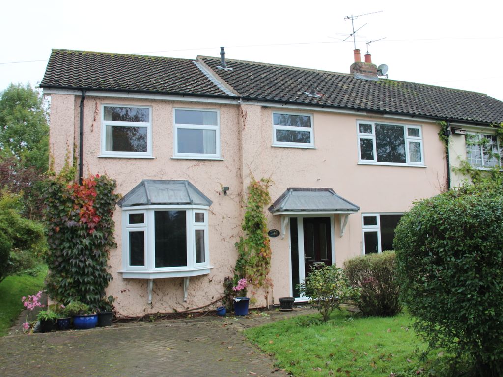 4 bed semidetached house to rent in Cherry Tree Avenue, Newton On Ouse