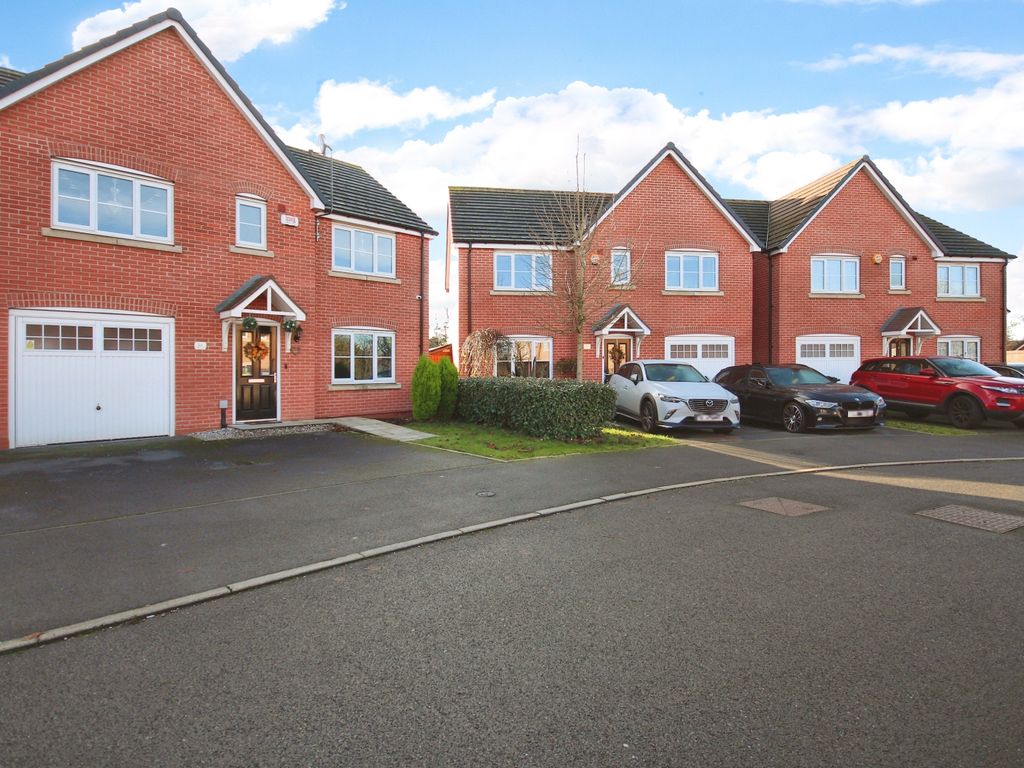 5 bed detached house for sale in Greyhound Road, Holbrooks, Coventry