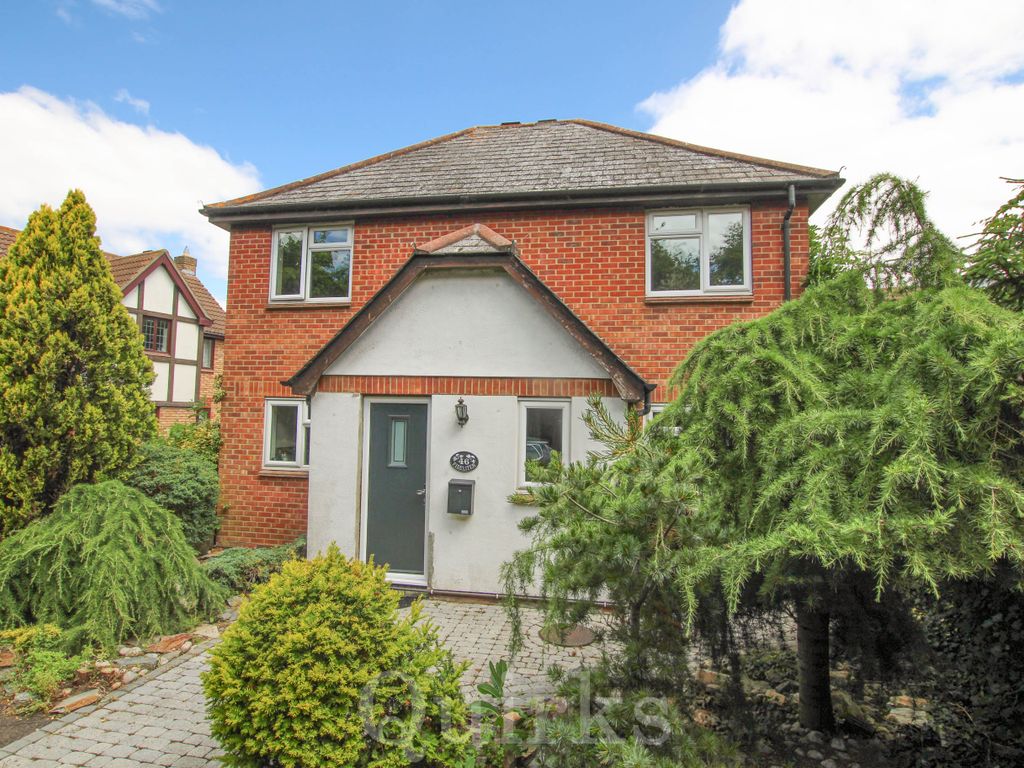 3 bed detached house for sale in Cavendish Way, Laindon, Basildon SS15