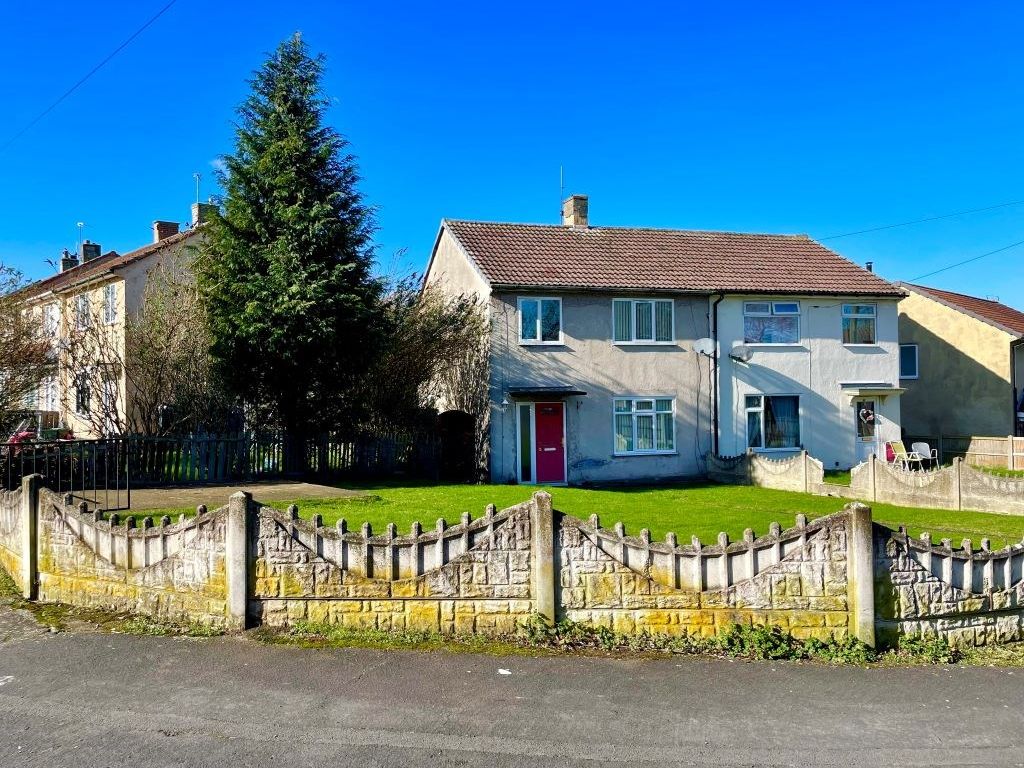 3 bed semidetached house for sale in Chestnut Avenue, New Rossington